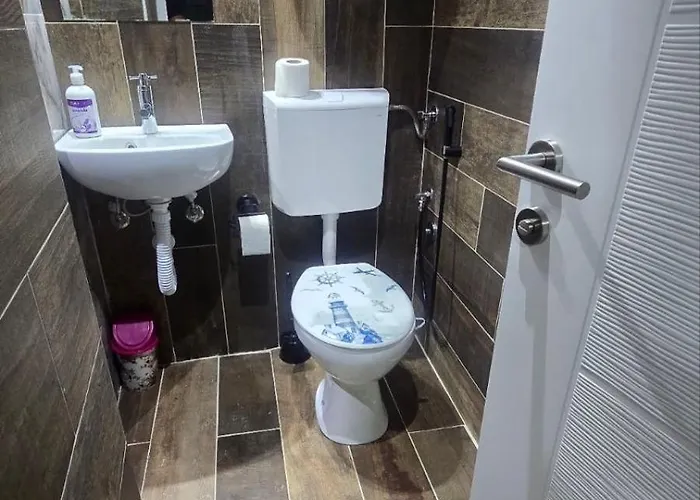 Vedran & Aurum Private 4*