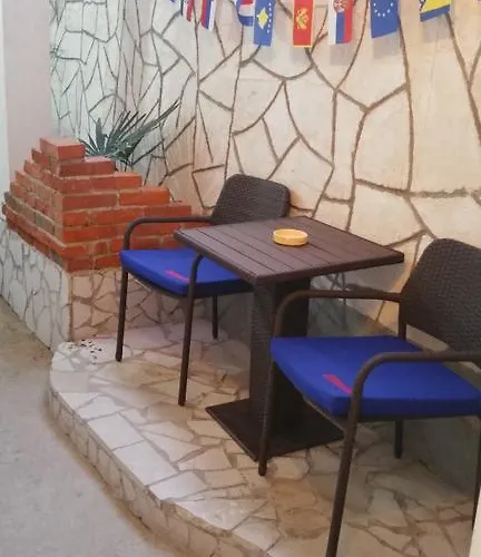 ゲストハウス Vedran & Aurum Private